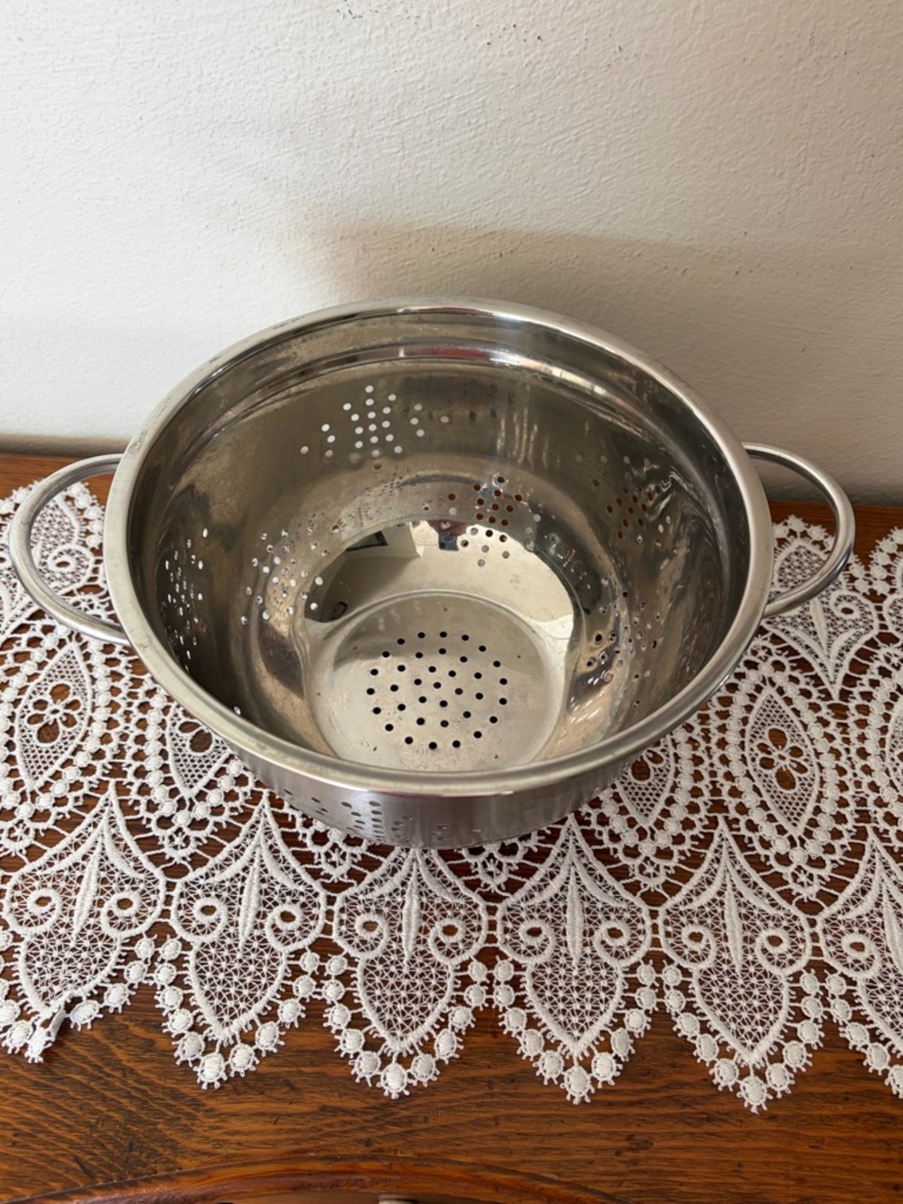 Stainless Colander - Picture 2 of 7